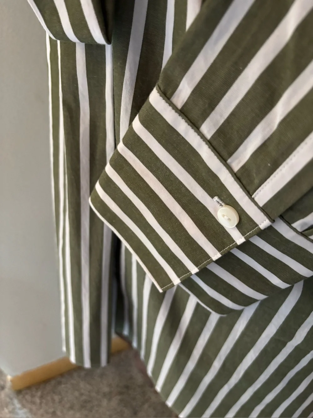 J Jill Pesto White striped Flared Sleeve Medium Blouse